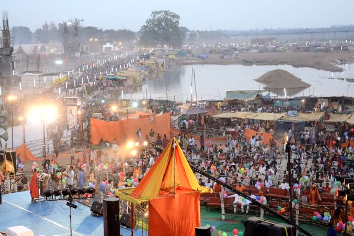 Rajim Kumbh 2024: राजिम कुंभ की लौटेगी भव्यता, देशभर के साधु संत होंगे शामिल, मंत्री बृजमोहन अग्रवाल ने दिए योजना तैयार करने के निर्देश