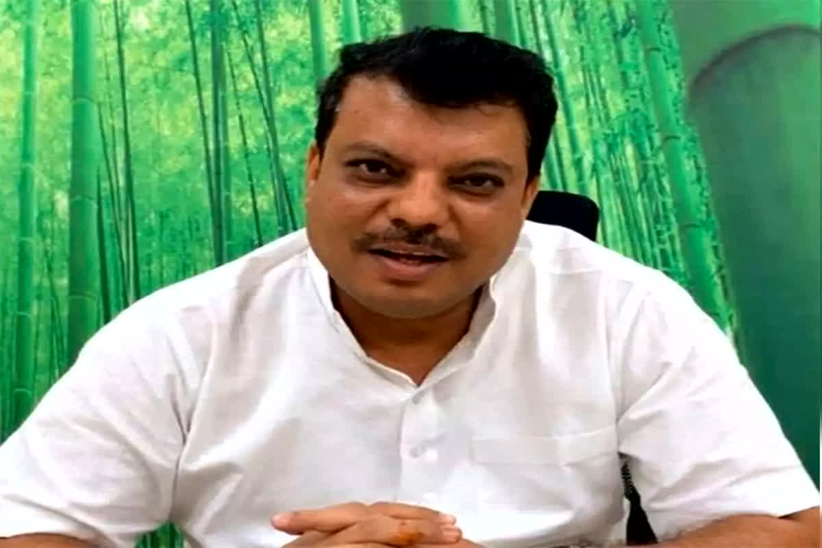 Harda Pataka Factory Blast : ‘इस अवैध फैक्ट्री को किसकी शह थी, जो प्रशासन ने अनदेखी की..’? हरदा हादसे पर नेता प्रतिपक्ष ने उठाए कई सवाल