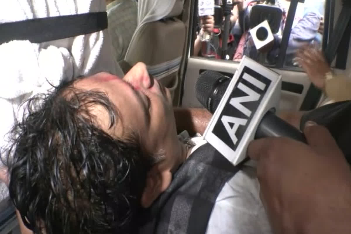 Sandeshkhali Violence: संदेशखाली हिंसा में पुलिस लाठीचार्ज के बीच बेहोश हुए बीजेपी अध्यक्ष, अस्पताल में भर्ती