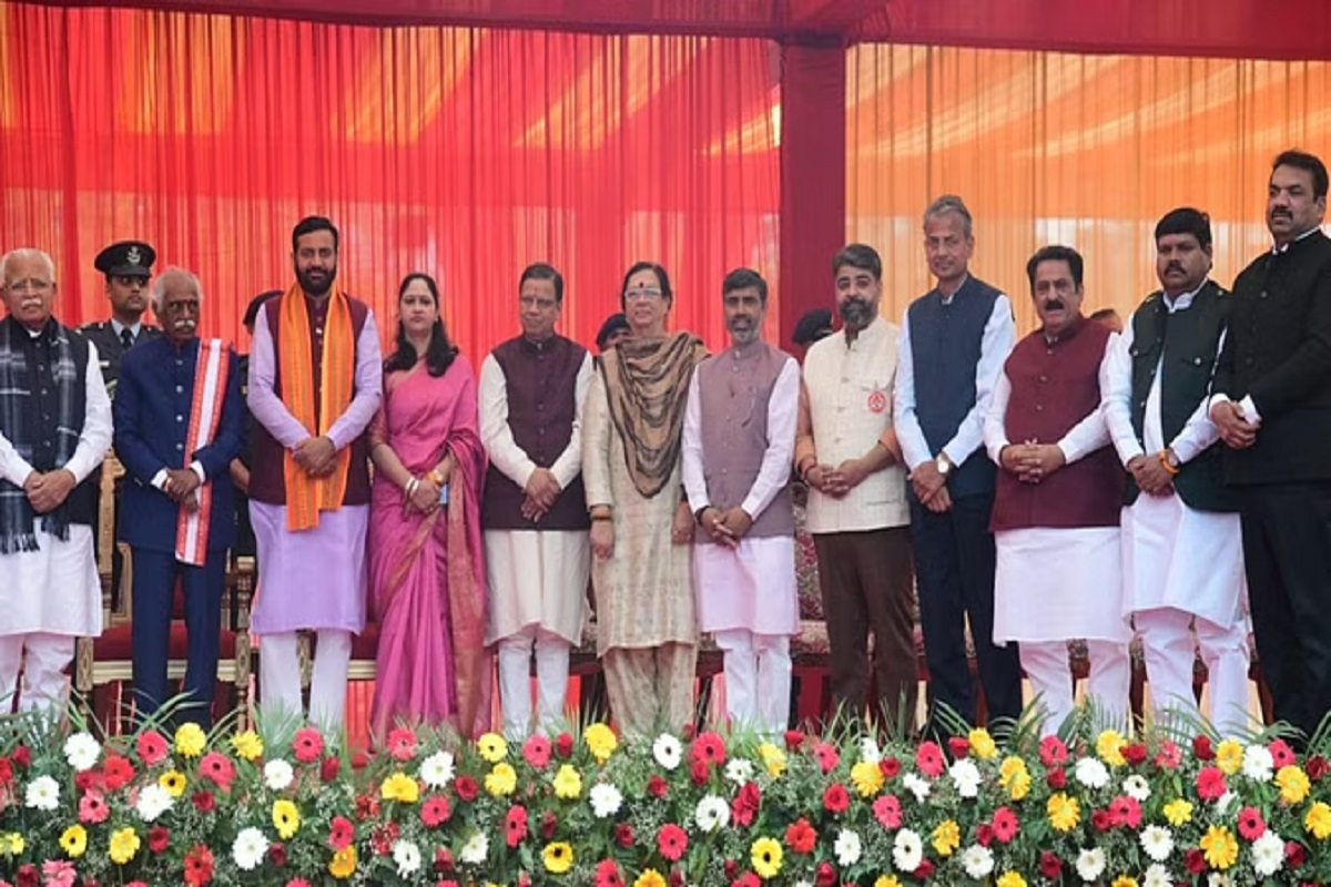 Haryana Cabinet Expansion: लोकसभा चुनाव से पहले यहां हुआ मंत्रिमंडल का विस्तार, 8 नए मंत्रियों ने ली शपथ, जानें किसे मिली जगह