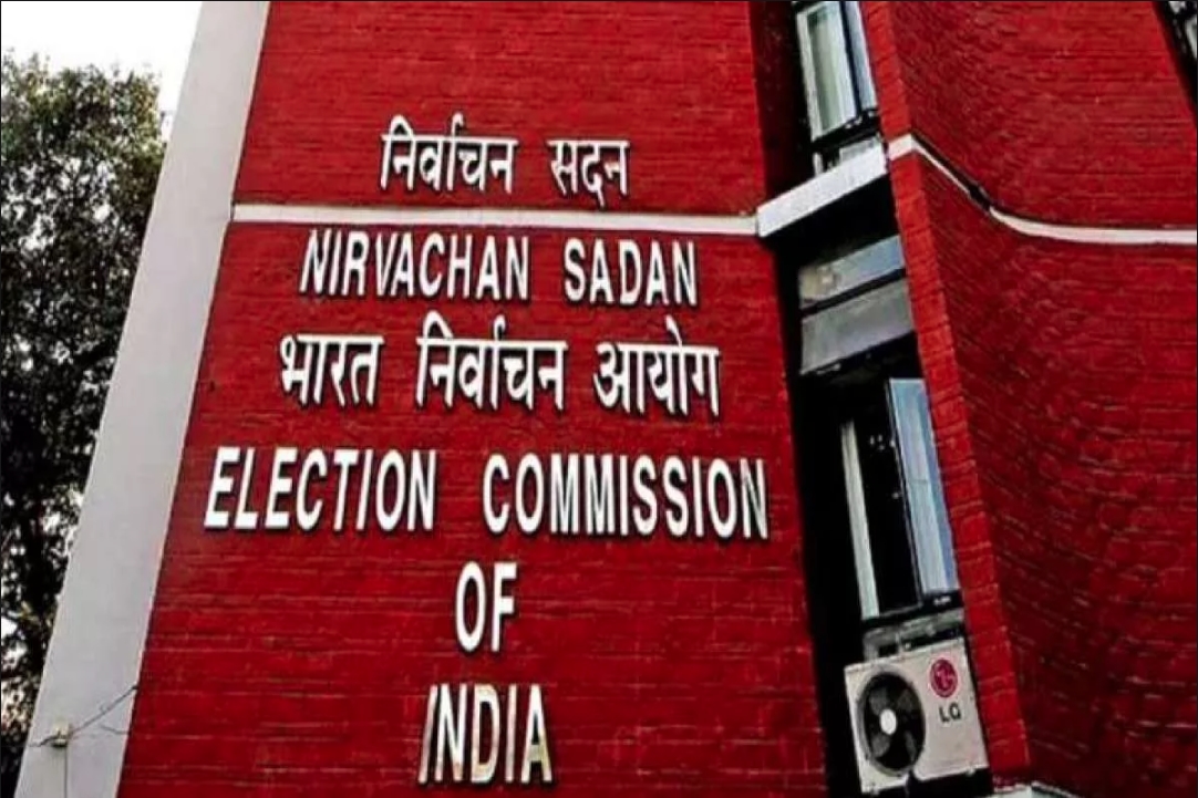 Lok Sabha Election 2024: चुनाव से पहले EC की बड़ी कार्रवाई, हटाए गए 6 राज्यों के गृह सचिव, बंगाल के DGP को भी हटाने का अदेश