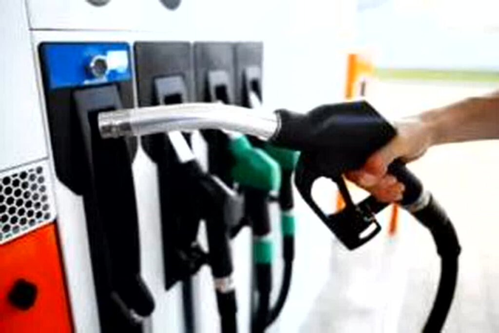 Petrol price Reduce by Rs 12