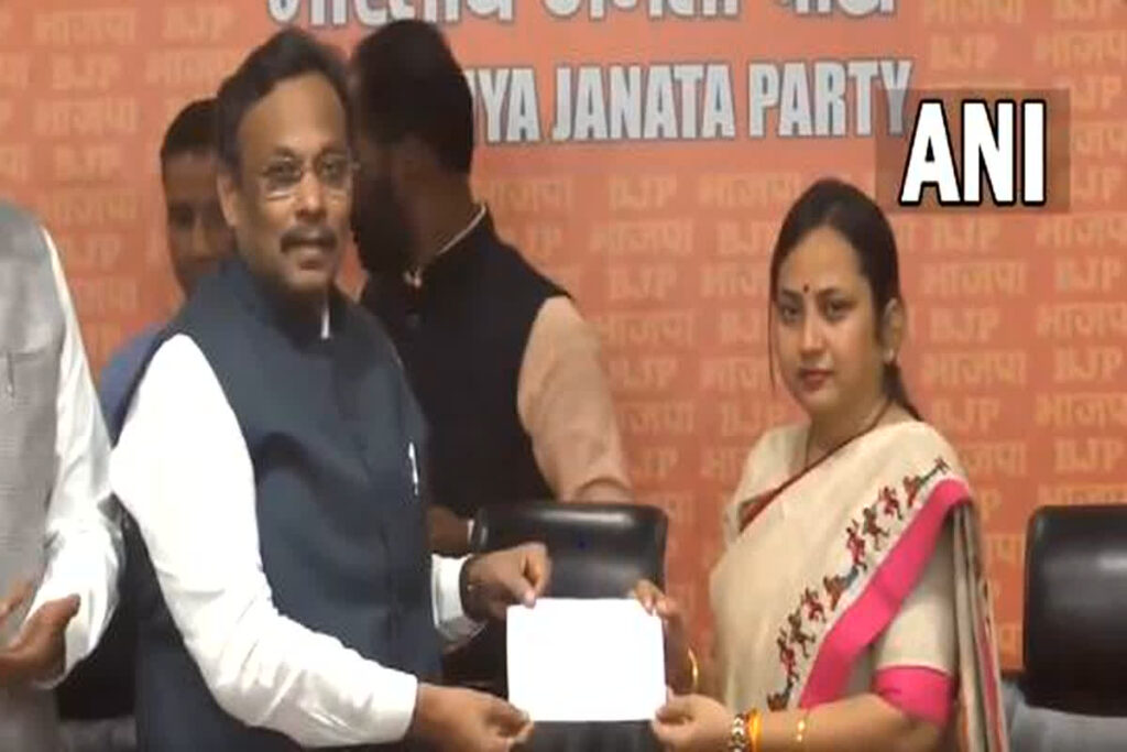 Sangeeta Azad joins BJP