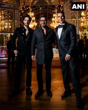 इसके साथ ही अजय देवगन और अक्षय कुमार भी इस समारोह में शामिल होने पहुंचे।