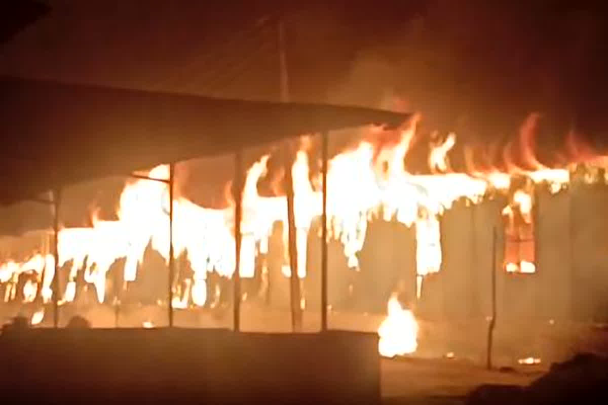 Bijapur Fire News: आवासीय गर्ल्स पोटा के केबिन में लगी भीषण आग, चपेट में आने से 4 साल की मासूम की मौत