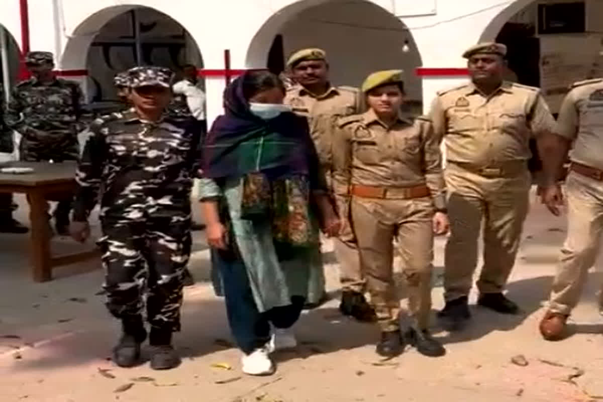 Nepali Woman Arrested: नशे के सौदागरों पर बड़ी कार्रवाई, 2 करोड़ की चरस के साथ नेपाली महिला गिरफ्तार…