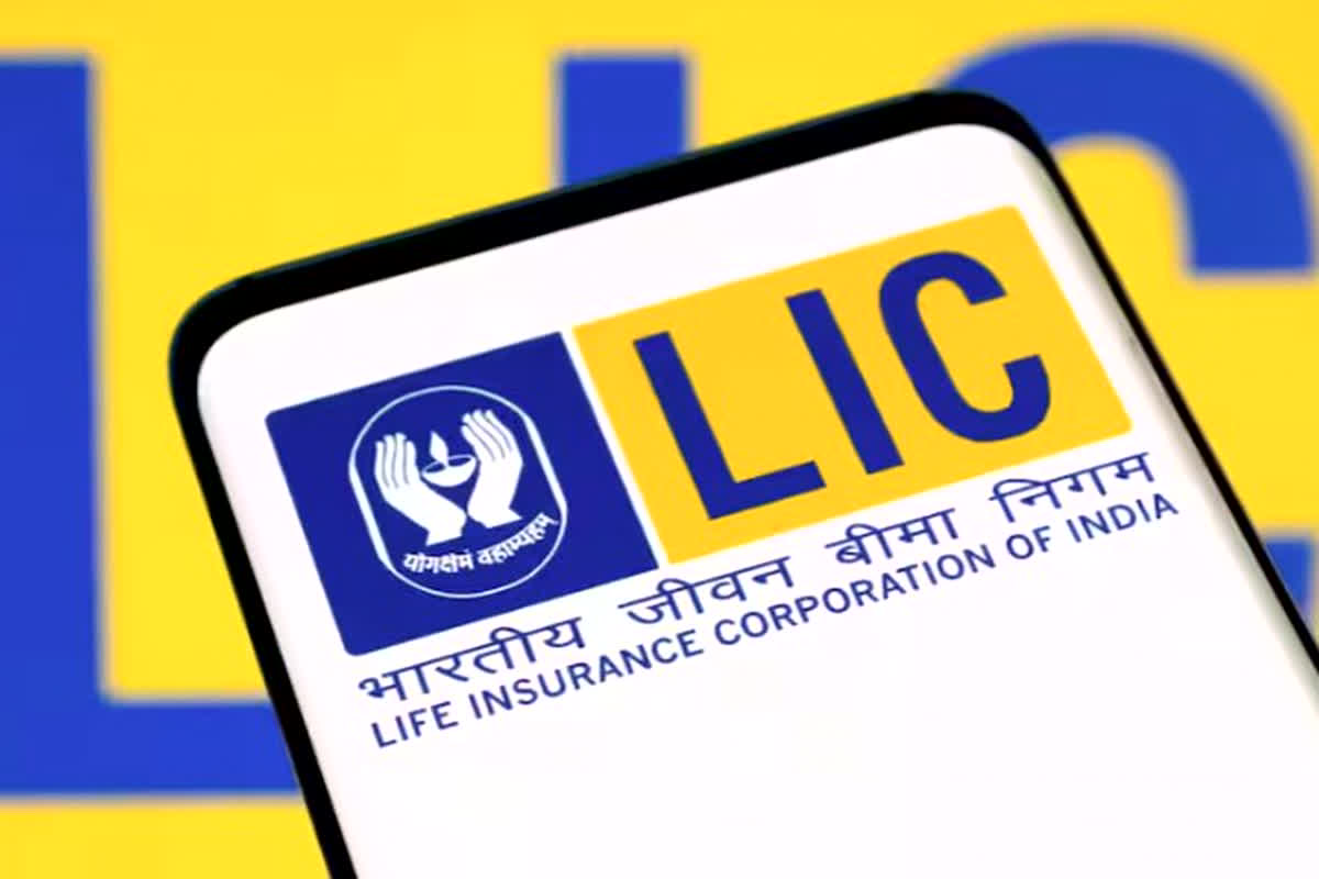 LIC Scheme: LIC ने लॉन्च की शानदार स्कीम! मात्र इतने रुपए के निवेश पर मिलेंगे पूरे 11 लाख रुपए…