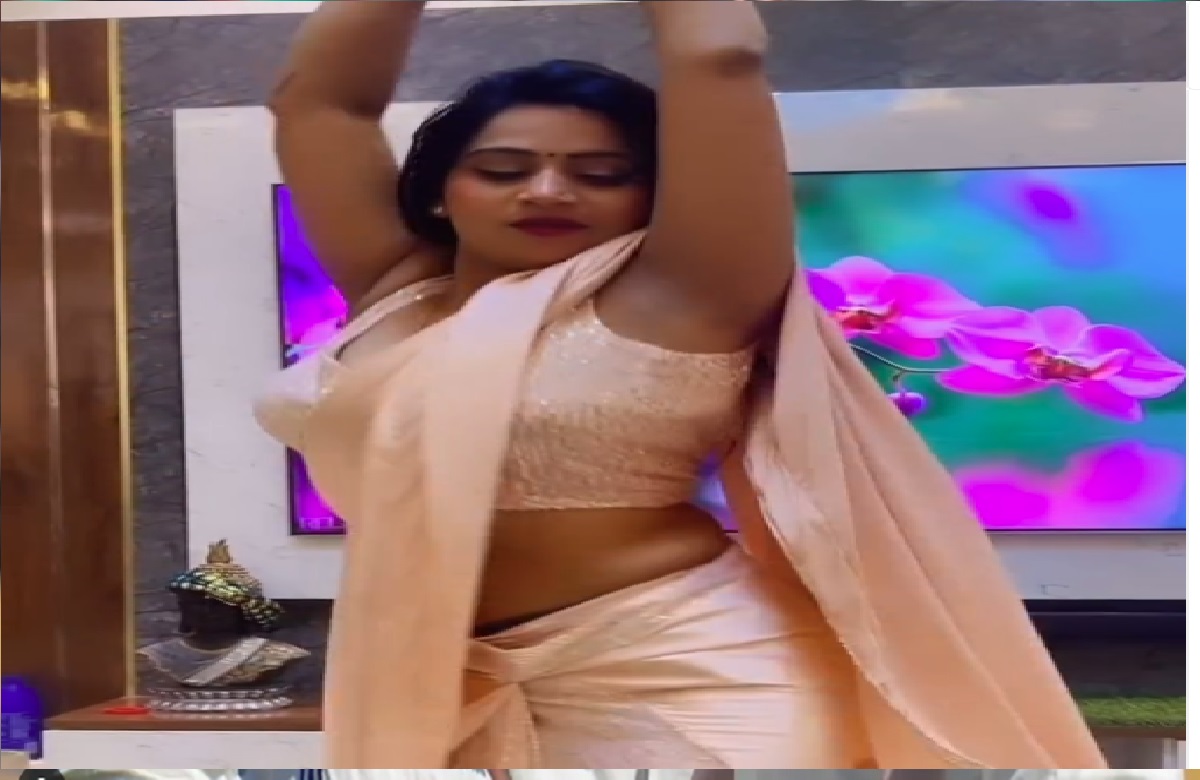 Marathi Model Sexy Video : मराठी मॉडल ने रूम में किया कांड, वीडियो देख यूजर्स हो रहे बेकाबू