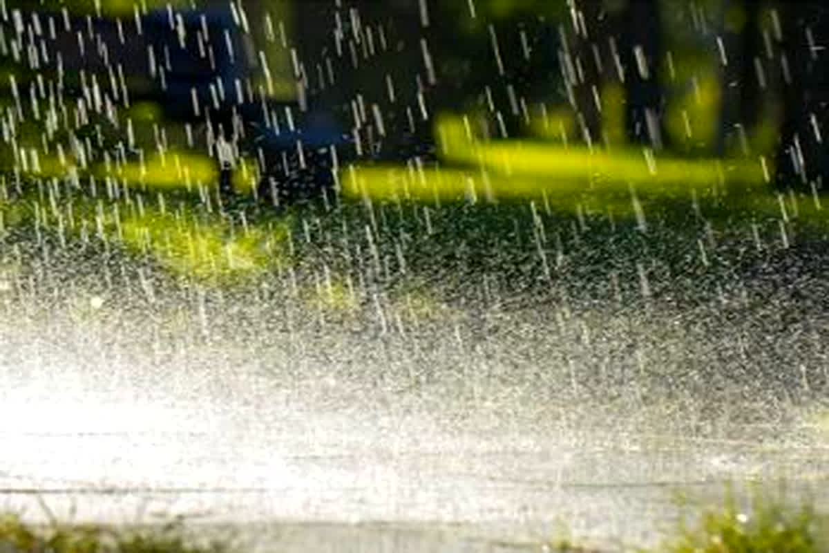 IMD Heavy Rain Alert: तूफानी बारिश के साथ ओलावृष्टि की संभावना, IMD ने राजधानी समेत इन जिलों में जारी किया ऑरेंज अलर्ट