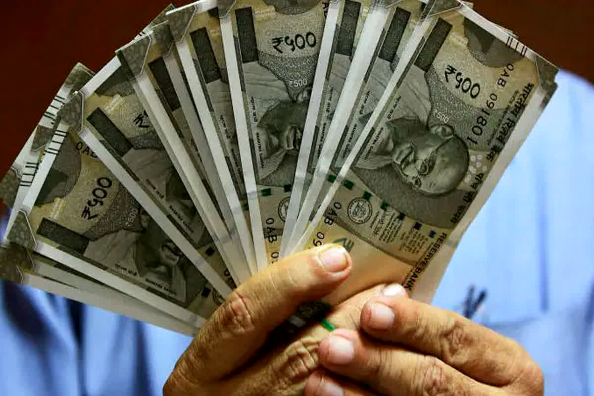 Govt Scheme: सीएम का बड़ा ऐलान, अब व्यक्ति की मौत पर मिलेंगे पूरे 5 लाख रुपए, जानिए कैसे..?