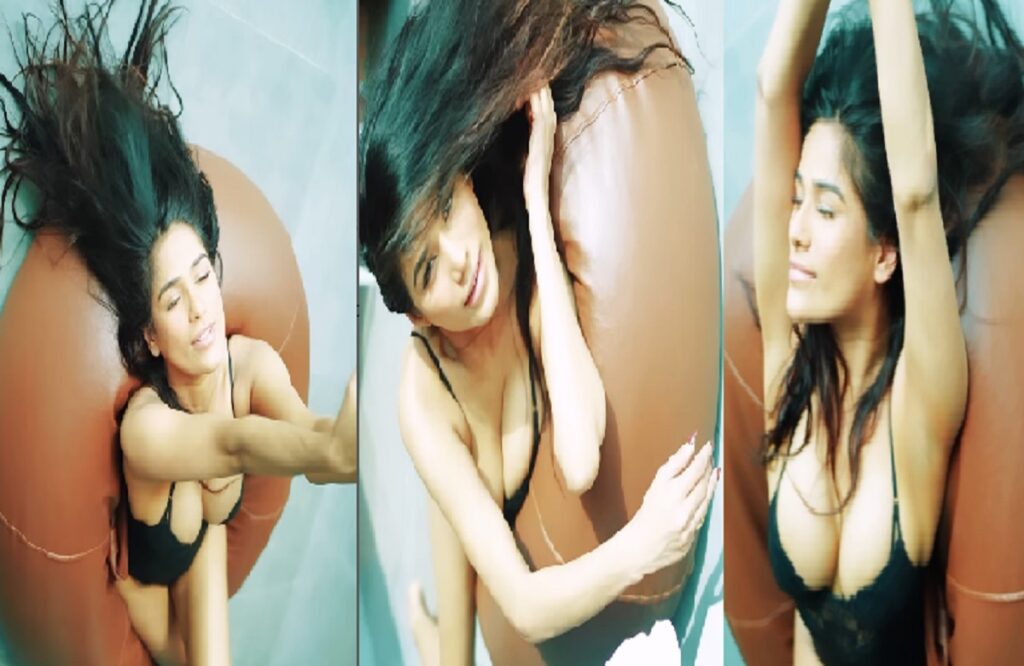 Poonam Pandey Sexy Video