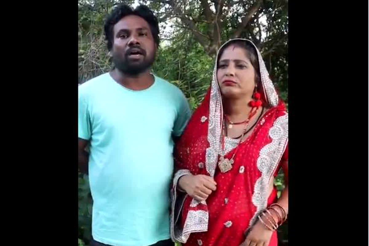 Sasur ne Bahu ko Kar diya Pregnant: दो साल दिल्ली में काम करता रहा पति, घर पर पिता ने बहू को कर दिया प्रेग्नेंट, युवक का वीडियो वायरल