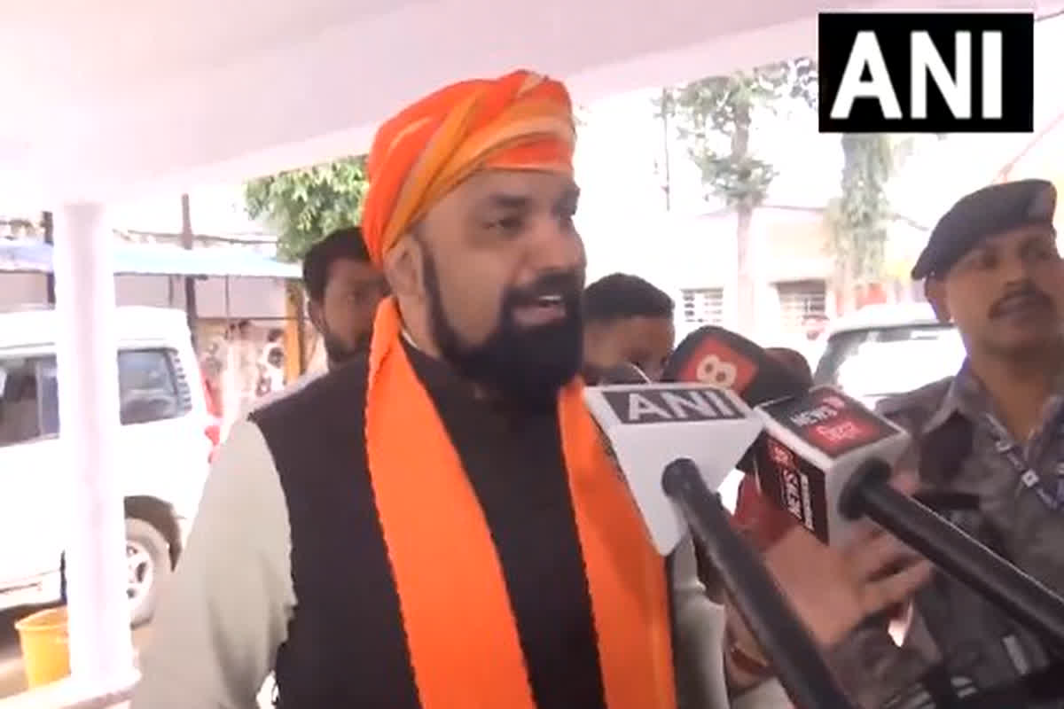 Samrat Chaudhary Statement: ‘लालू ने तो अपनी बेटी तक को नहीं छोड़ा… टिकट बेचने में माहिर खिलाड़ी हैं’, उपमुख्यमंत्री का बड़ा हमला