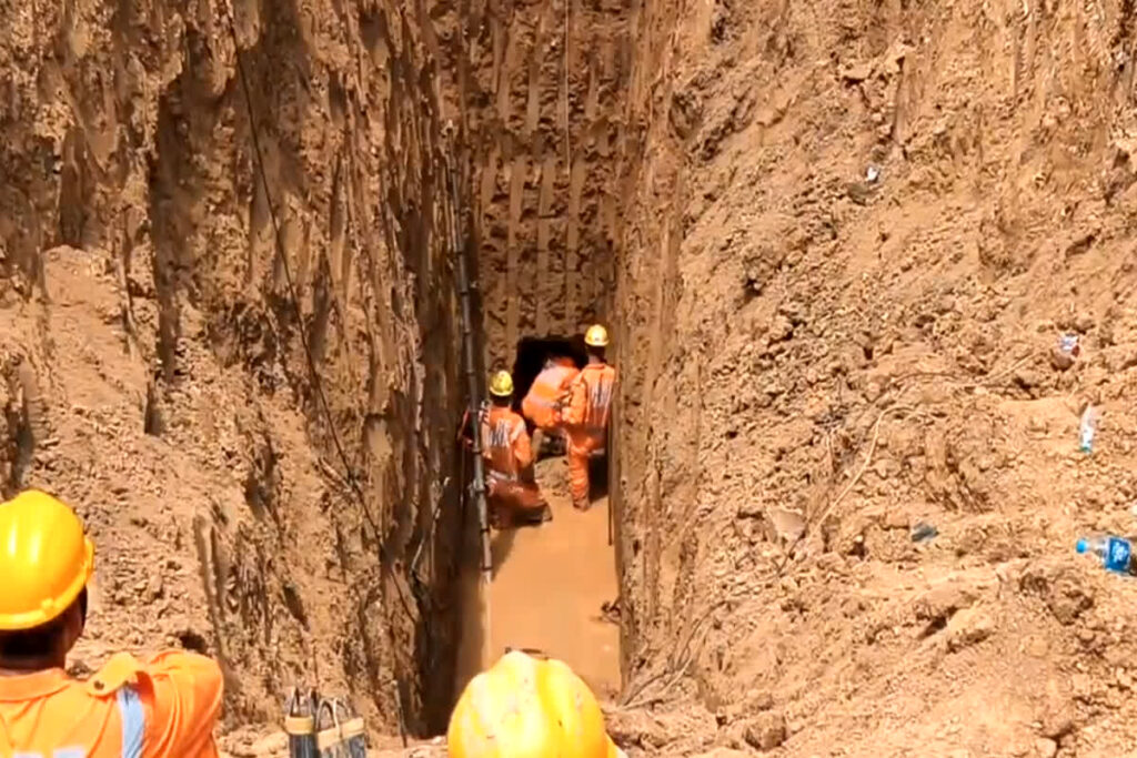 Rewa borewell accident update