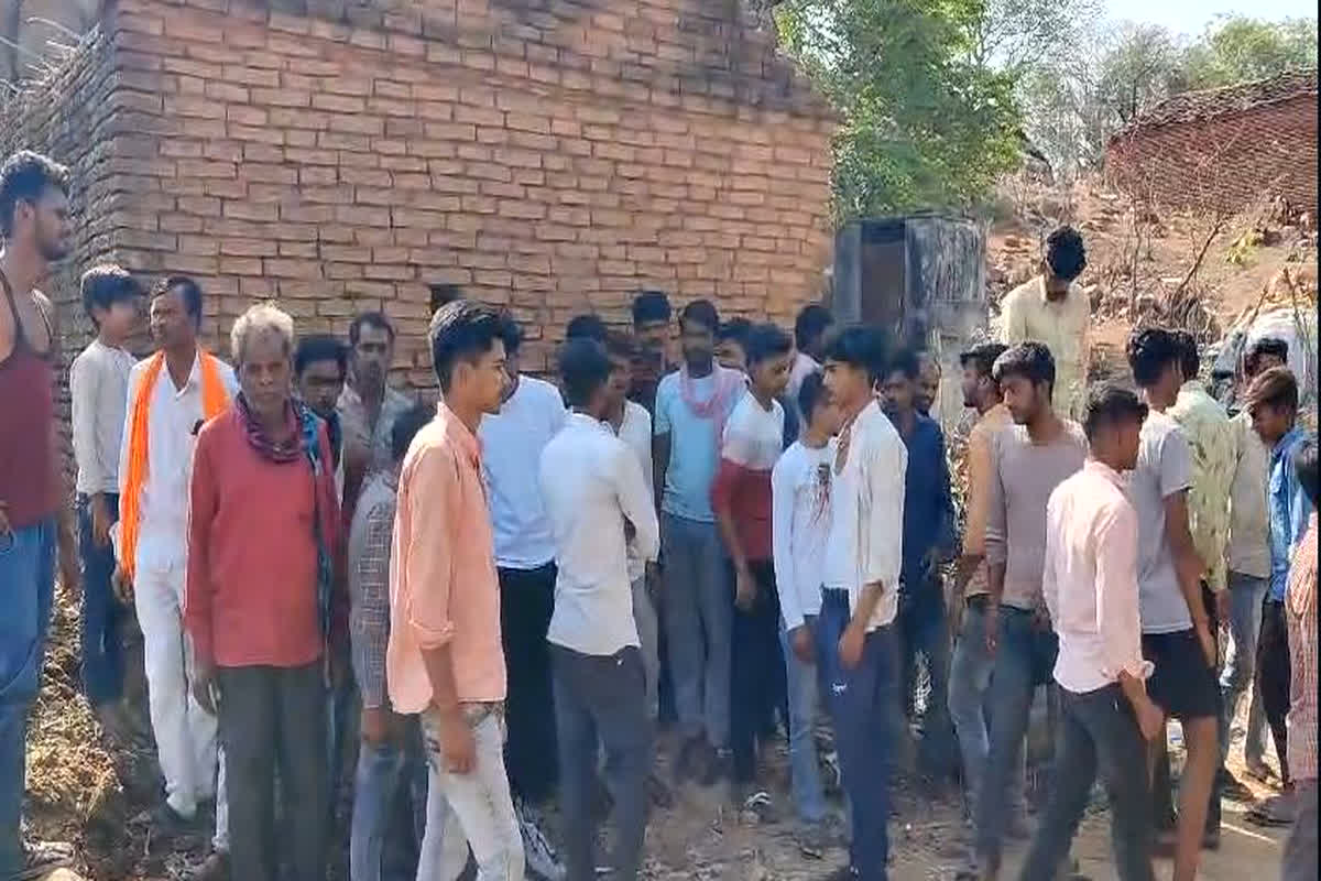 MP Lok Sabha Election 2024 : इस गांव के ग्रामीणों ने किया मतदान का बहिष्कार, बड़ी समस्या से परेशान है सभी