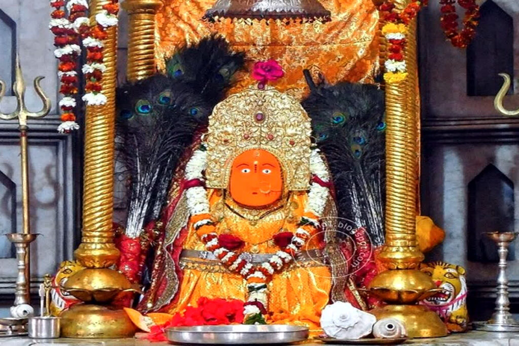 Dongargarh Maa Bamleshwari temple Prasad