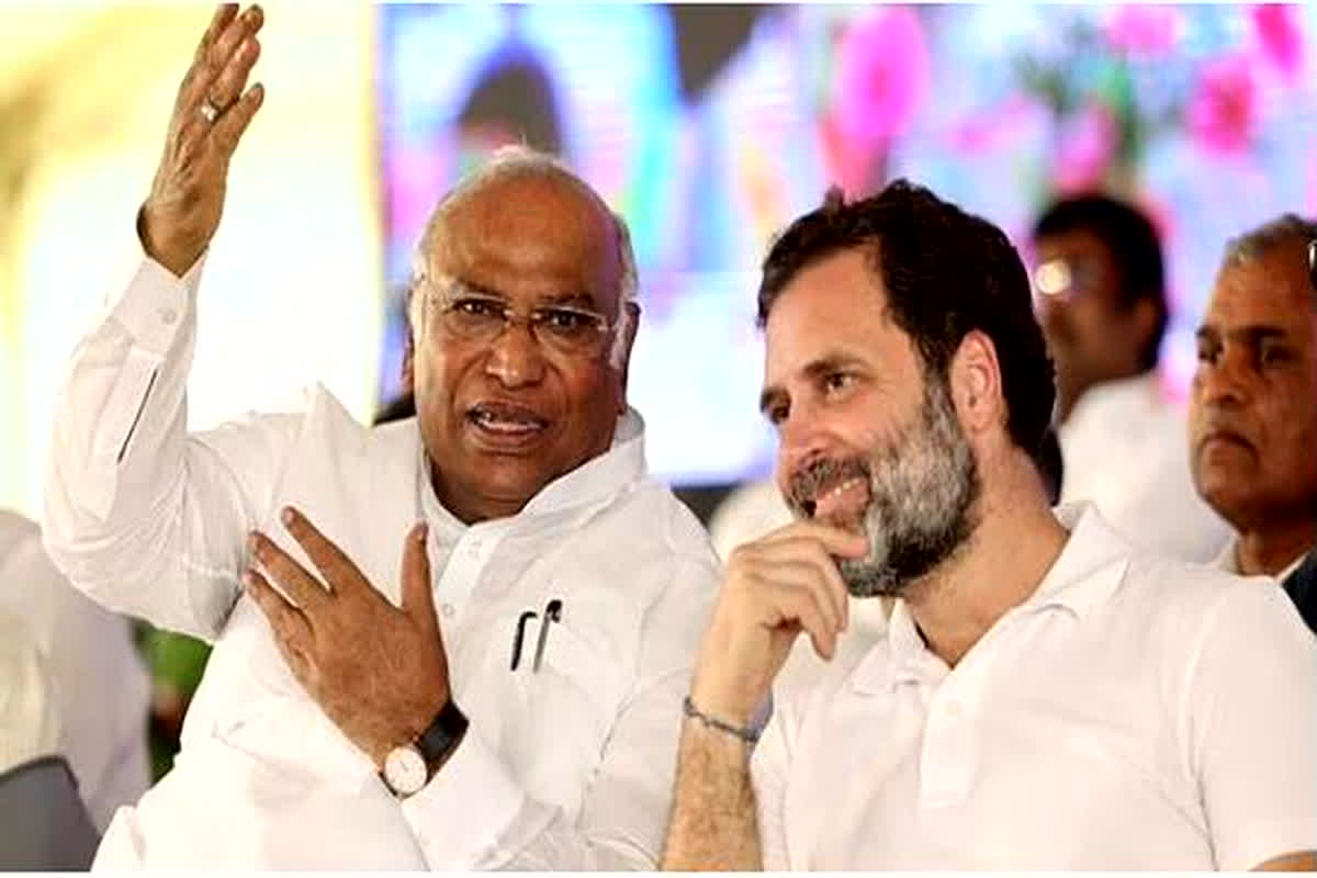 Kharge-Rahul CG Visit : कांग्रेस के राष्ट्रीय अध्यक्ष मल्लिकार्जुन खरगे और राहुल गांधी आएंगे छत्तीसगढ़, जनसभाओं को करेंगे सम्बोधित