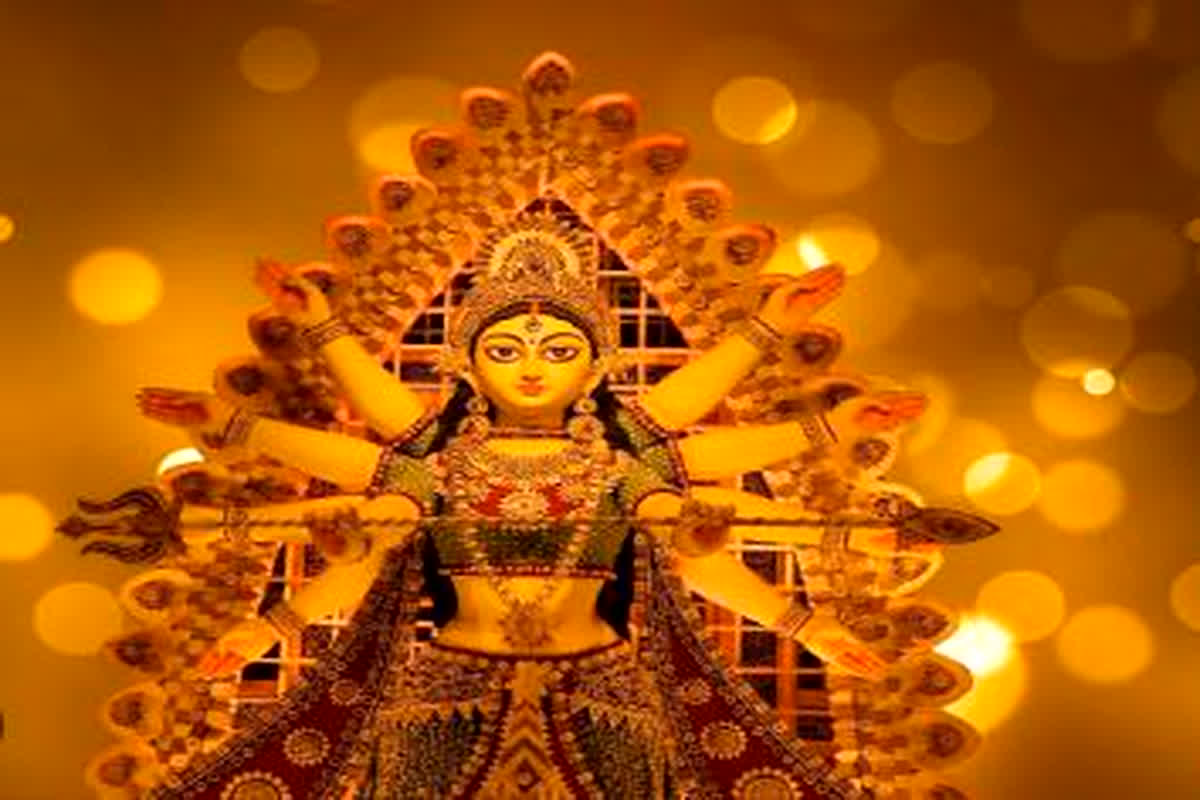 Chaitra Navratri 2024: नवरात्रि के दिनों में भूल से भी घर में नहीं लानी चाहिेए ये चीजें,  नकारात्मक प्रभाव घर में करती है प्रवेश