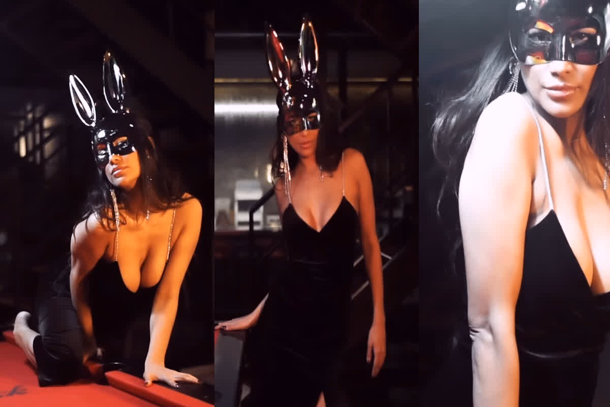 Hot Sexy Video: सेक्सी गर्ल ने अपने इस हॉट लुक से सोशल मीडिया पर मचाया तहलका, वीडियो देख उड़े फैंस के होश…