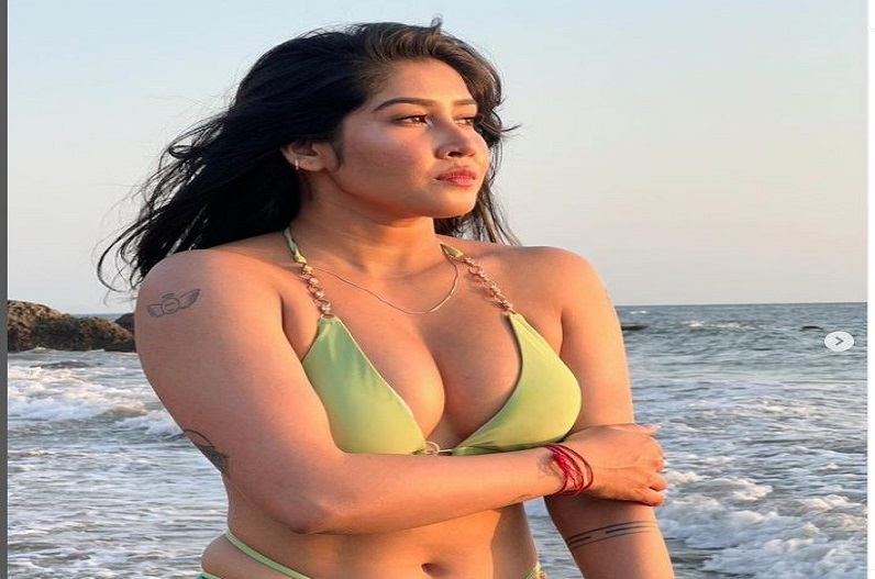 Sexy Video: गुजराती गर्ल का सेक्सी वीडियो वायरल, कैमरे के सामने दिखाया इस अंग में बना टैटू