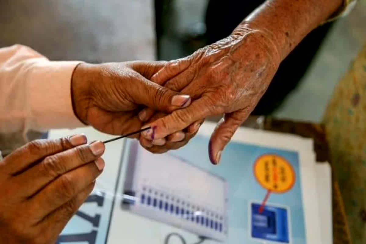 Manipur Lok Sabha Election 2024 : मणिपुर के 6 मतदान केंद्रों पर दोबारा वोटिंग आज, हिंसा की वजह से दूसरे चरण के मतदान को घोषित किया गया शून्य