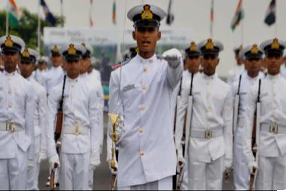 Indian Navy Agniveer Recruitment 2024: इंडियन नेवी अग्निवीर में 300 से ज्यादा पदों पर निकली भर्ती, जानें कब है आवेदन की आखिरी तारीख