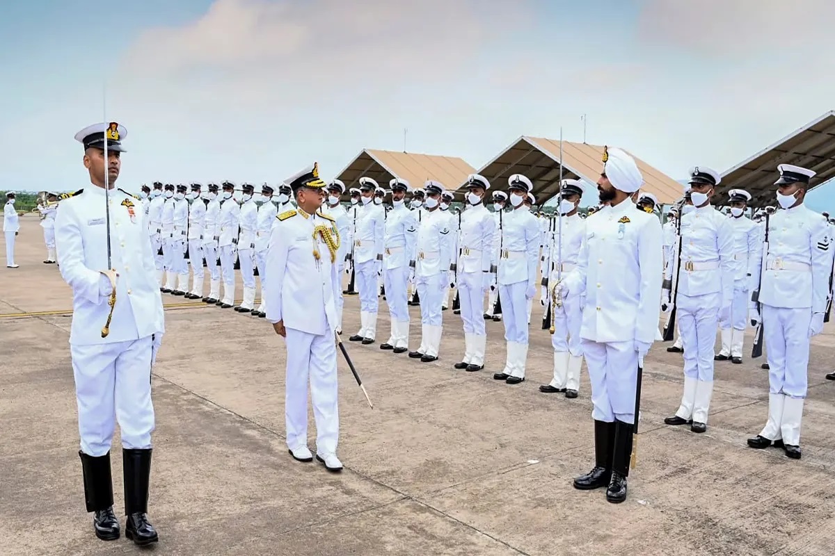 Indian Navy Recruitment 2024: इंडियन नेवी में अग्निवीर भर्ती के लिए 12वीं पास युवाओं के लिए सुनहरा मौका, जानें कब है आवेदन की आखिरी तारीख