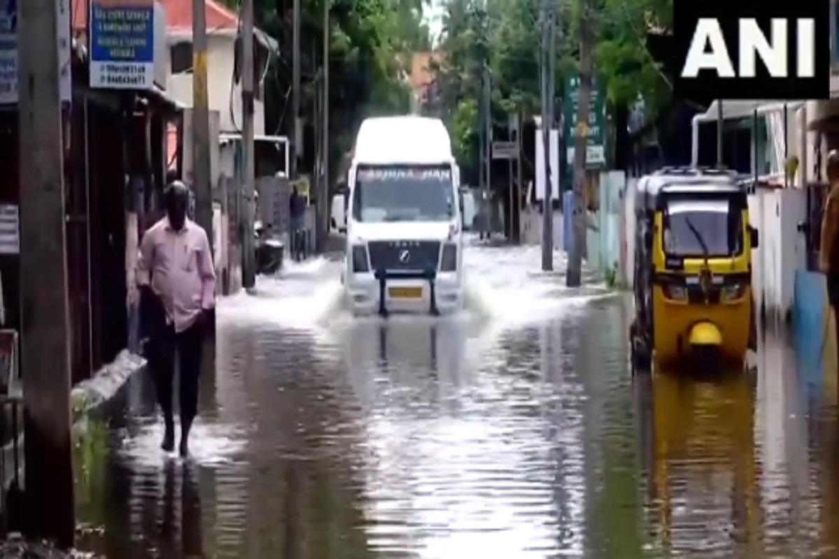 Thiruvananthapuram Heavy Rain: भीषण गर्मी के बाद भारी बारिश ने किया लोगों का हाल बेहाल, जलजमाव से यातायात प्रभावित