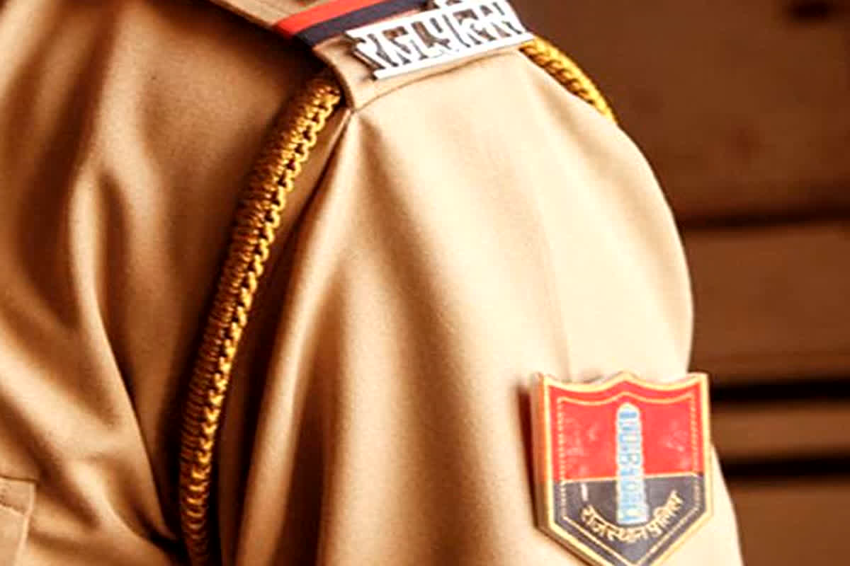 No Reels in Police Uniform: पुलिसकर्मियों के लिए जारी हुआ फरमान.. अब वर्दी में रील्स बनाना और वीडियो शेयर करना पड़ेगा महंगा 