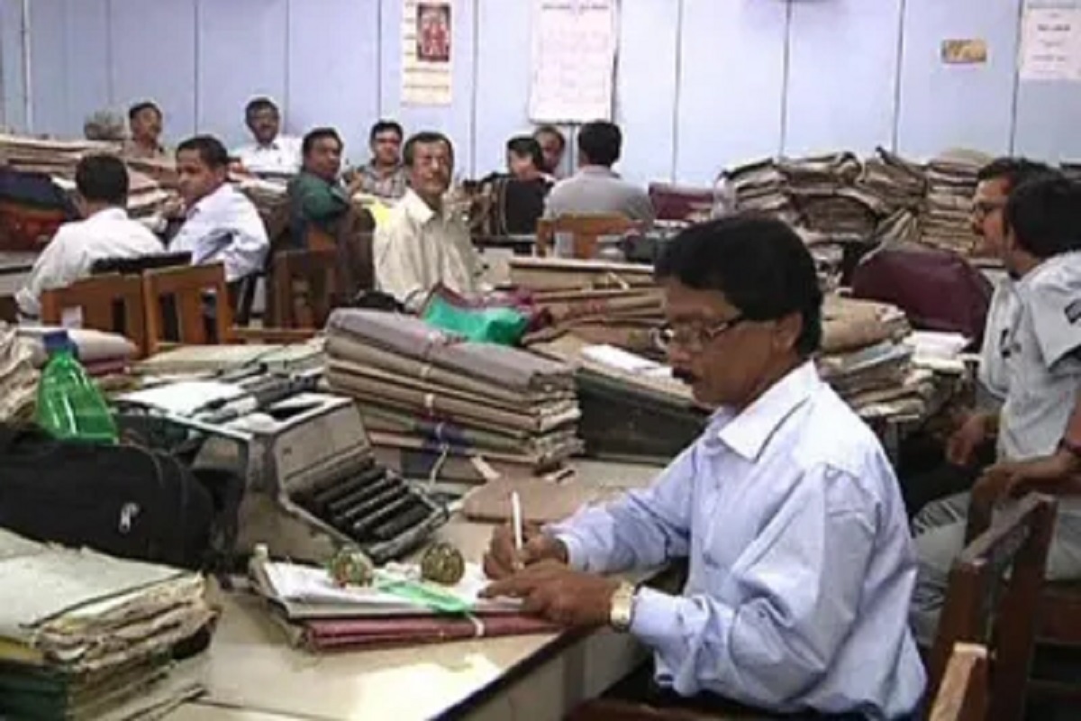 अब सीधे नौकरी से निकाले जाएंगे सरकारी कर्मचारी, इस गलती पर होगा बड़ा एक्शन, जीएडी ने जारी किया आदेश