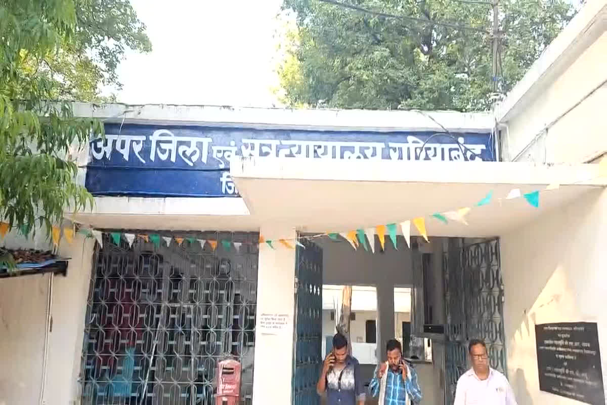 Ex Clerk Virendra Bhandari Arrested: 3 करोड़ के गबन मामले में BMO ऑफिस का पूर्व लिपिक गिरफ्तार, 11 अधिकारी-कर्मचारियों पर FIR दर्ज