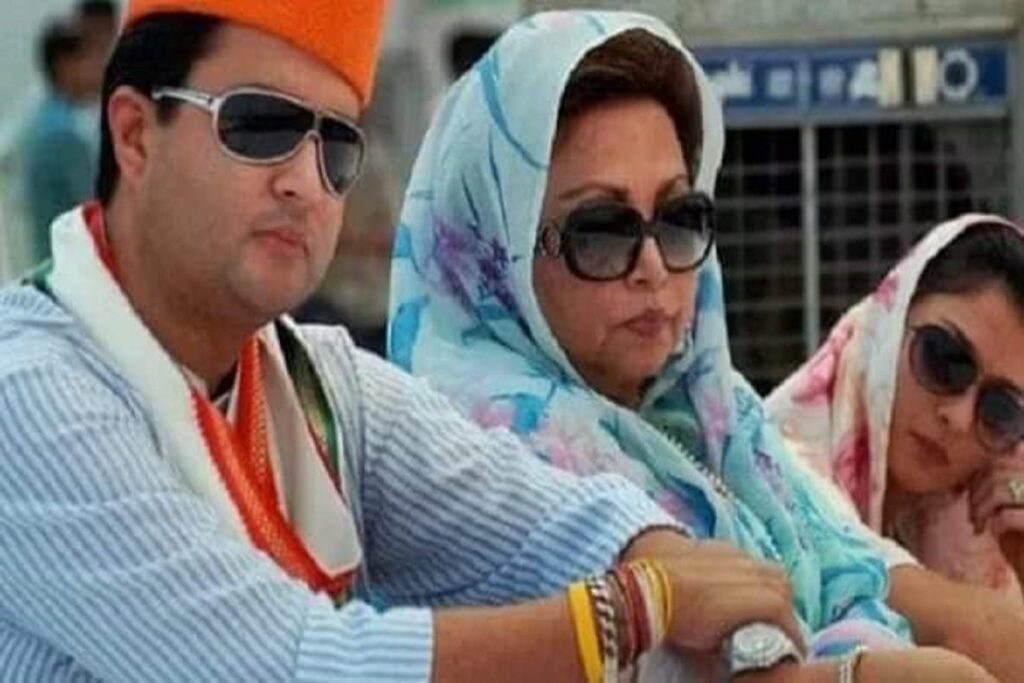 Jyotiraditya Scindia's mother passes away