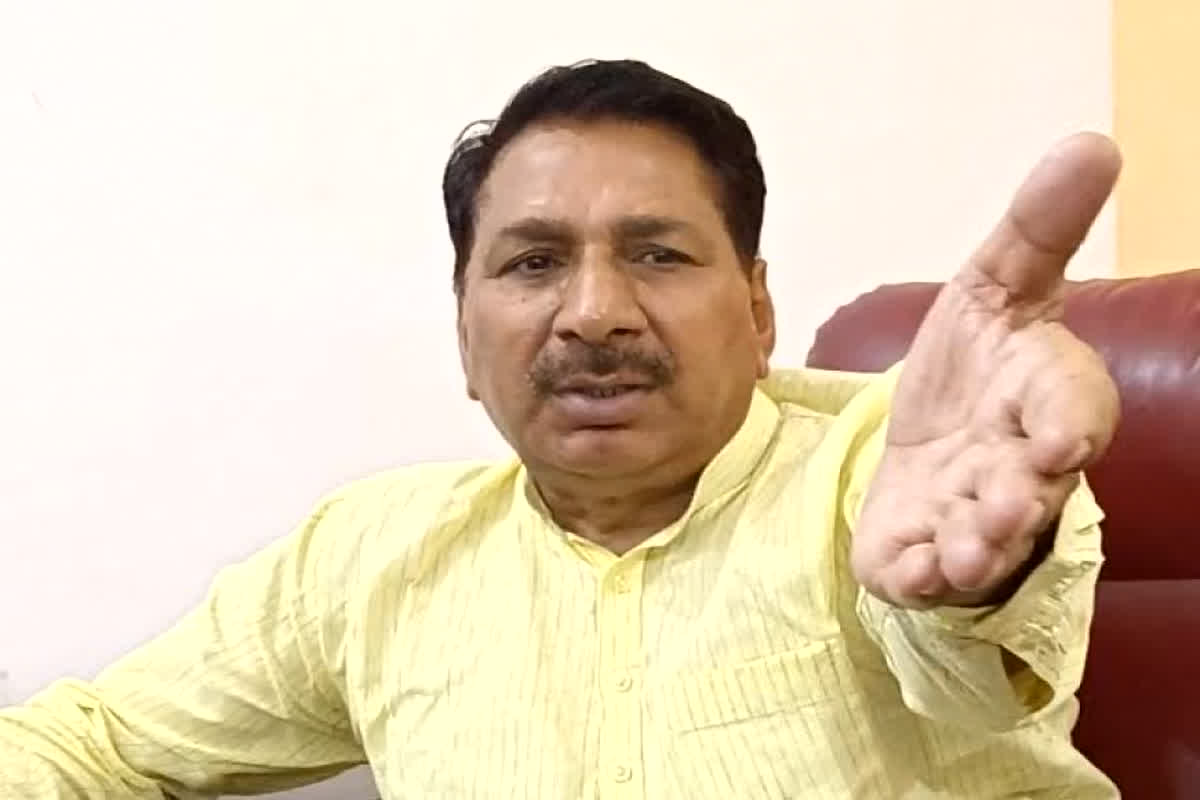 Aidal Singh Kansana Video: ‘चुनाव के बाद कोई नहीं रोकेगा ट्रैक्टर…मुझे फोन करना पांच मिनट में गाड़ी छुड़वा दूंगा’ कृषि मंत्री ने कही रेत-पत्थर माफियाओं को संरक्षण देने की बात