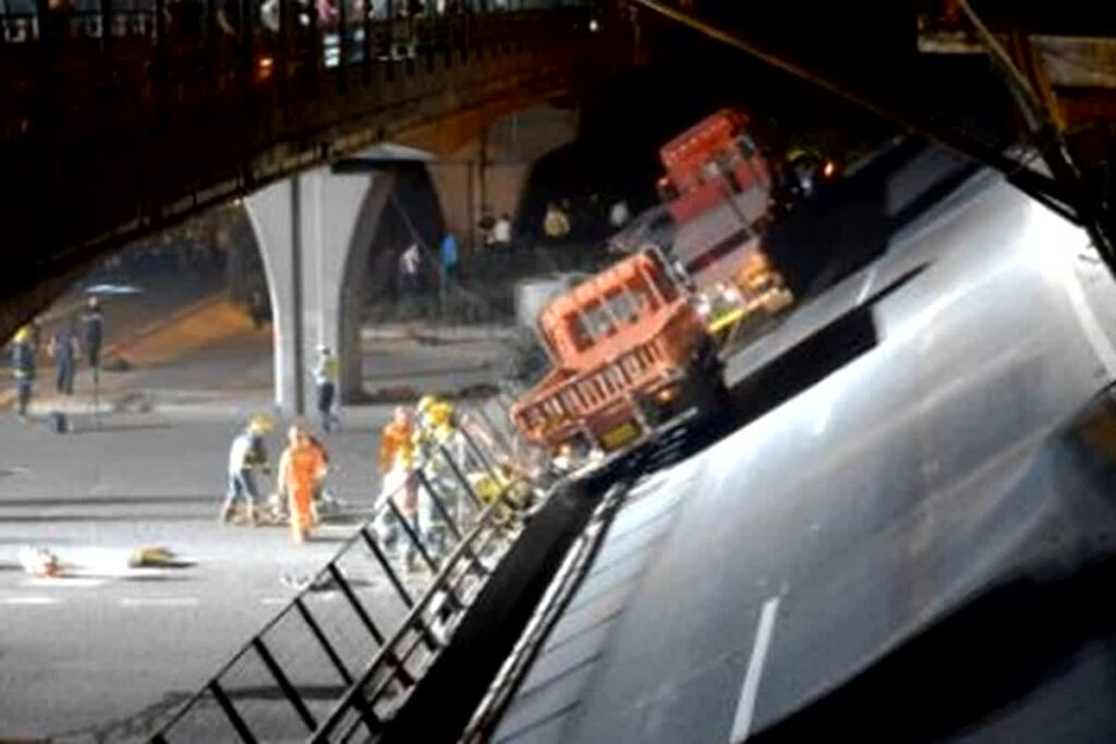 highway collapse in southern China