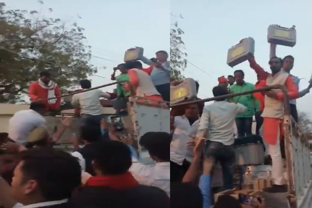 EVM Video Viral : ईवीएम मशीनों की चोरी..! पीएम मोदी के संसदीय क्षेत्र वाराणसी का मामला, बीजेपी की खुली पोल, जानें वायरल हो रहे वीडियो का सच..