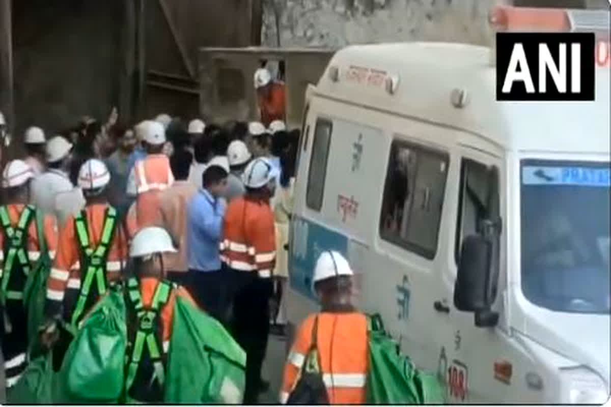 Rajasthan HCL Mine Accident: HCL खदान में फंसे 15 लोगों सकुशल निकाला गया बाहर, इलाज के लिए ले जाया गया अस्पताल