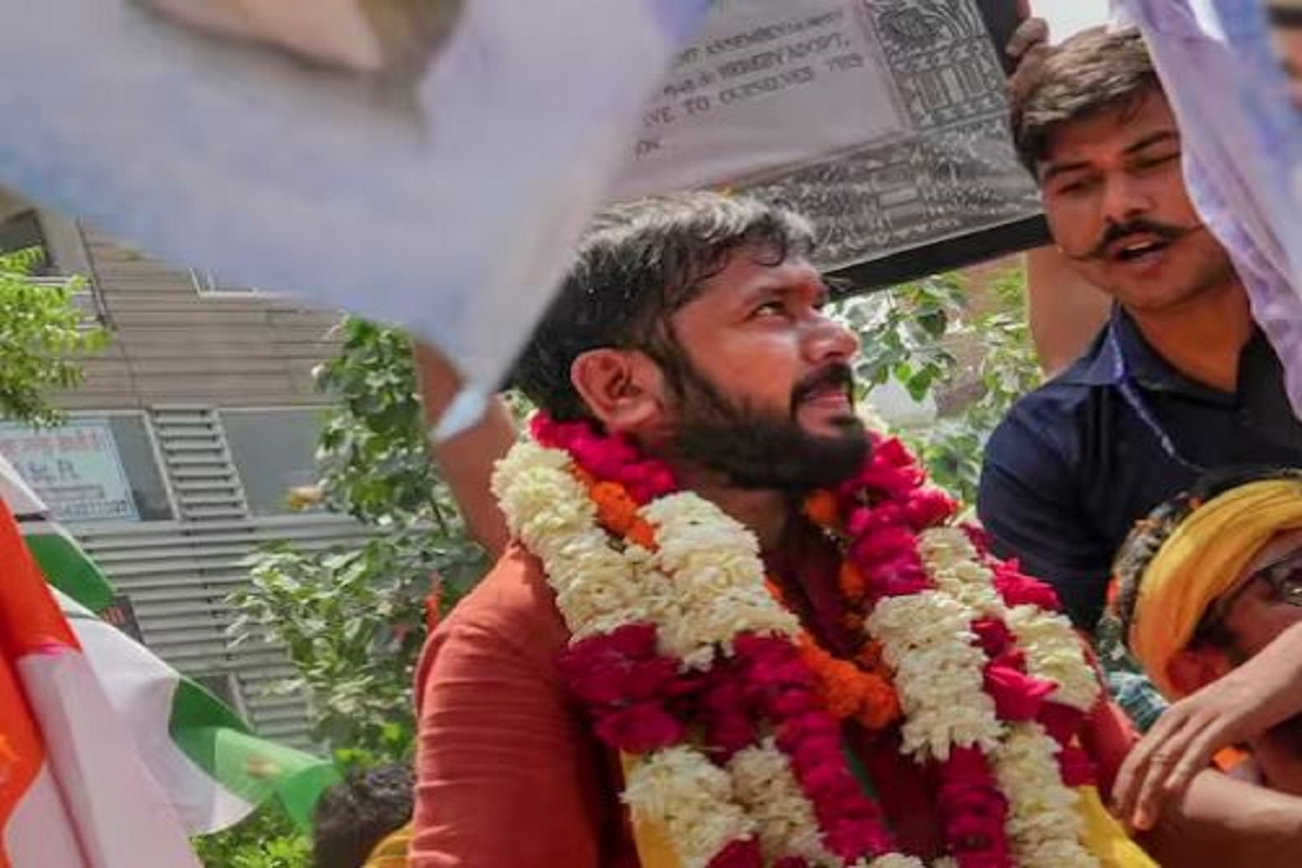 Kanhaiya Kumar Attacked: कन्हैया कुमार पर चुनाव प्रचार के दौरान हमला, एक शख्स ने माला पहनाने के बाद मारा थप्पड़