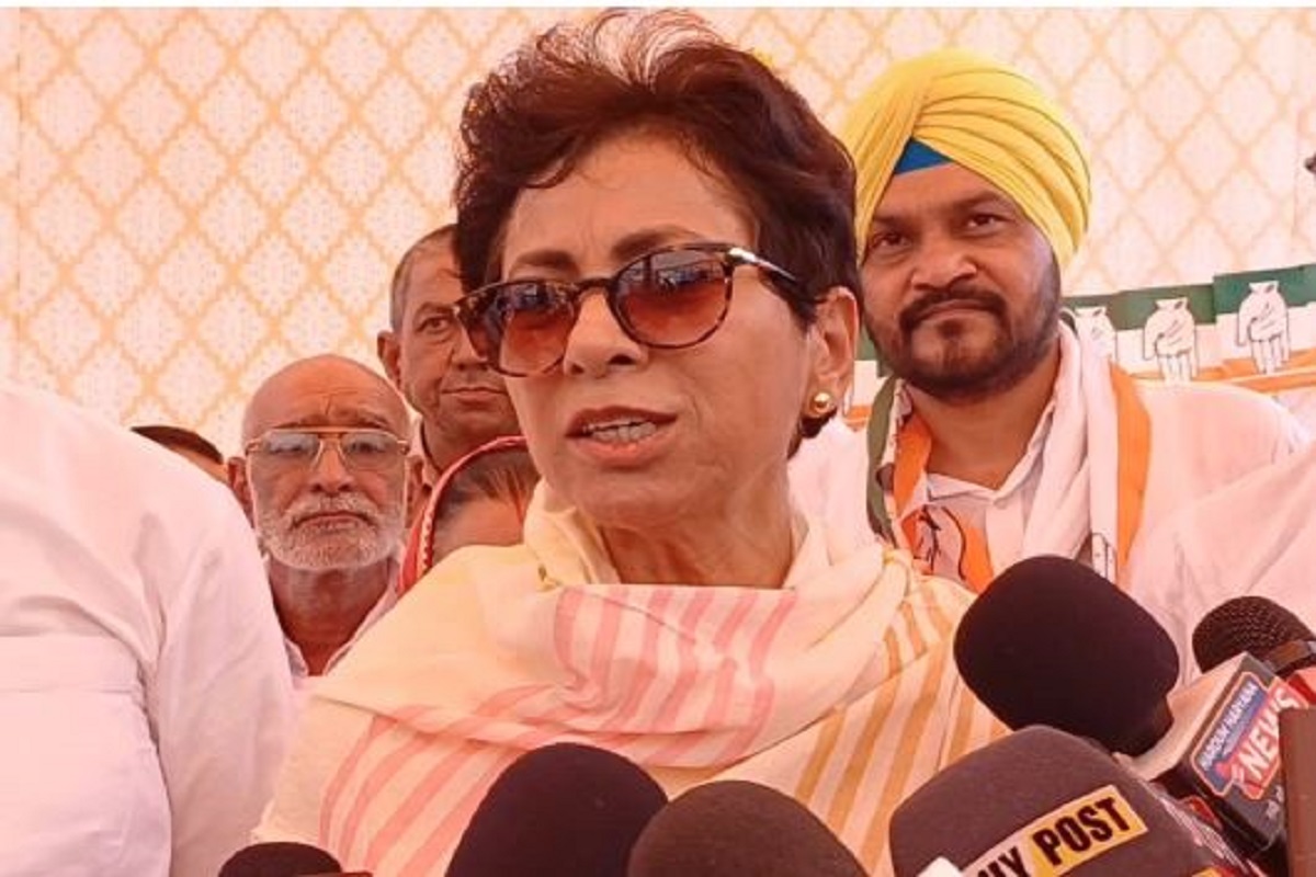 BJP की इस रणनीति में बुरी तरह फंसी कुमारी सैलजा! 11 पूर्व कांग्रेसियों ने उगला राज