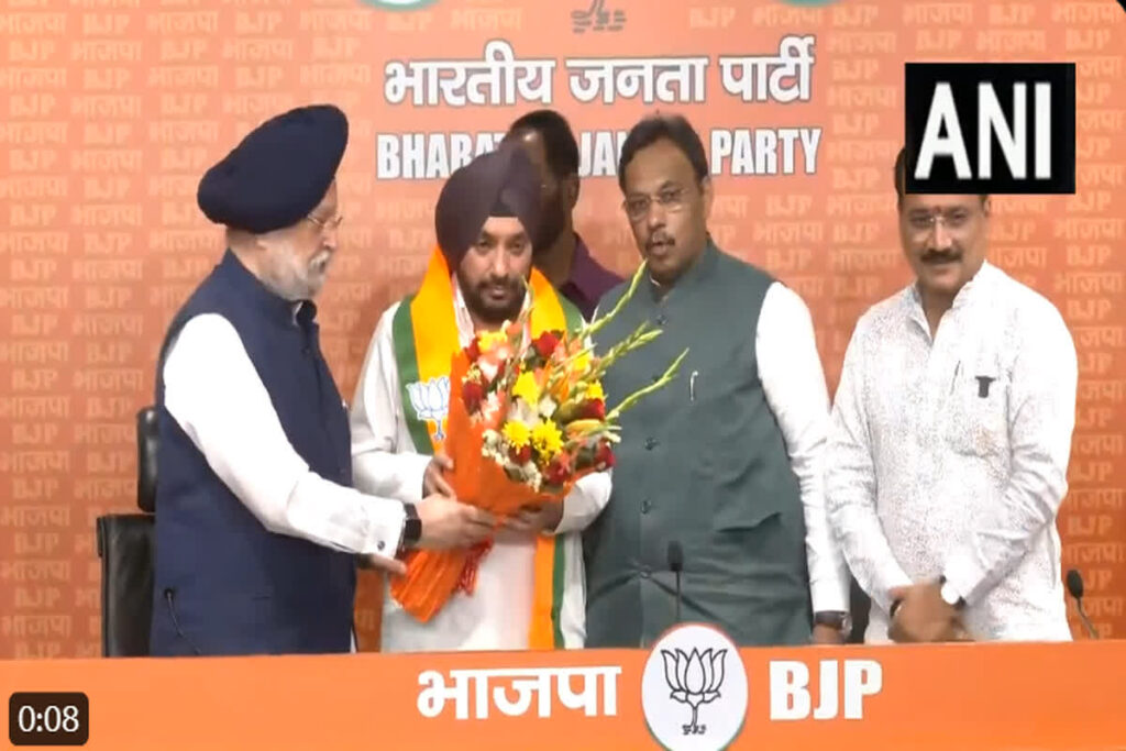 Arvinder Singh Lovely joins BJP