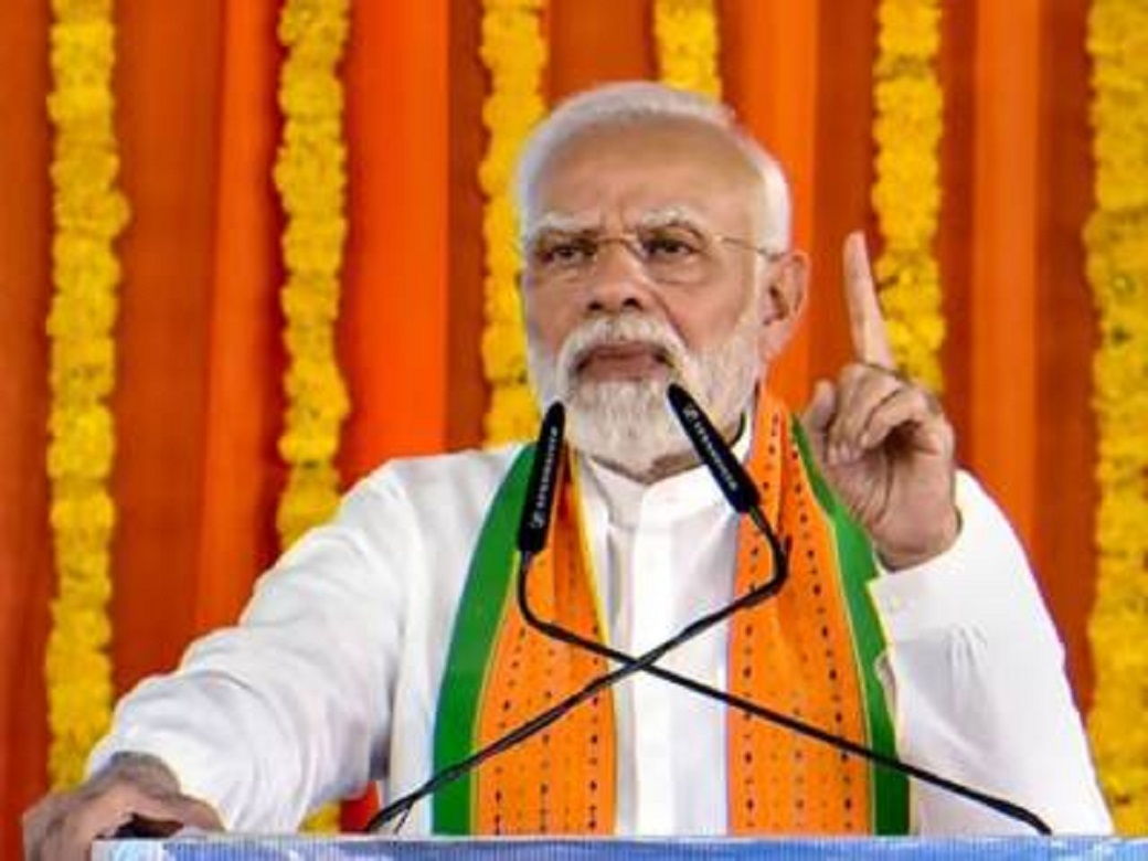 Lok Sabha Chunav 2024 : पीएम मोदी ने राहुल गांधी और पर फिर साधा निशाना, बोले- ‘शहजादे’ की उम्र से भी कम सीट मिलेंगी