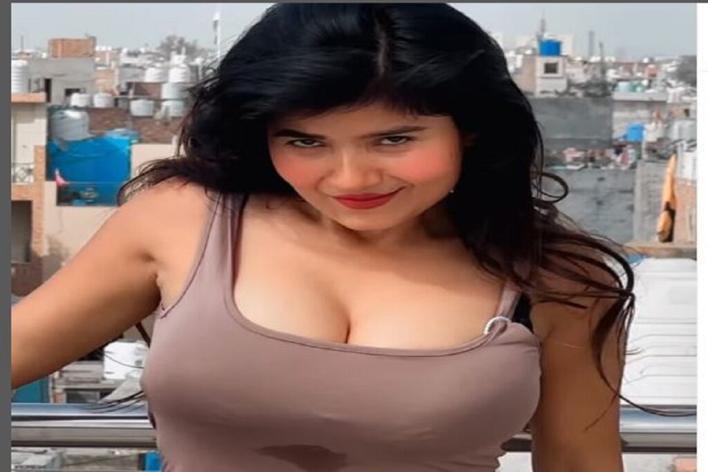 Bhojpuri girl shared a very bold sexy video