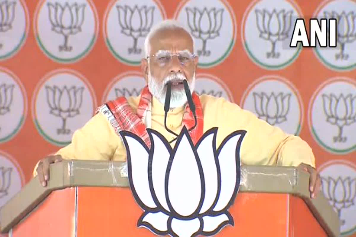 PM Modi Speech in Basti: ‘ये लोग राम मंदिर पर बाबरी ताला लगाने का सपना देख रहे हैं’, बस्ती में PM मोदी ने भरी हुंकार…