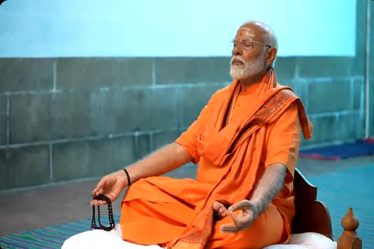 PM Modi Meditation New Video: ध्यान में लीन पीएम मोदी का एक और वीडियो आया सामने, देखें कैसे तप कर रहे प्रधानमंत्री