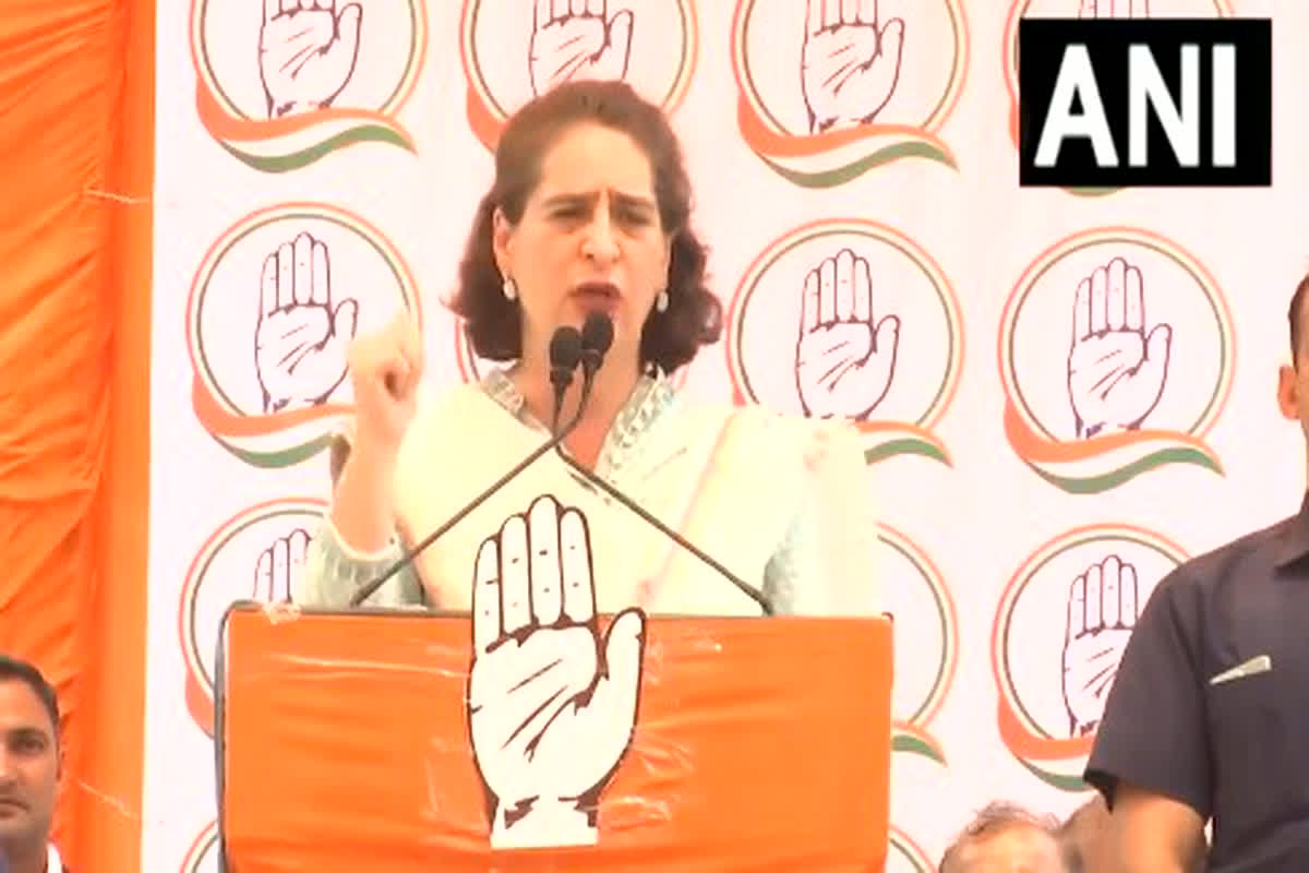 Priyanka Gandhi Visit Kullu: कुल्लू में गरजीं प्रियंका गांधी, बोलीं- पीएम मोदी के कार्यकाल में रोजगार बनने का काम लगभग ठप्प…