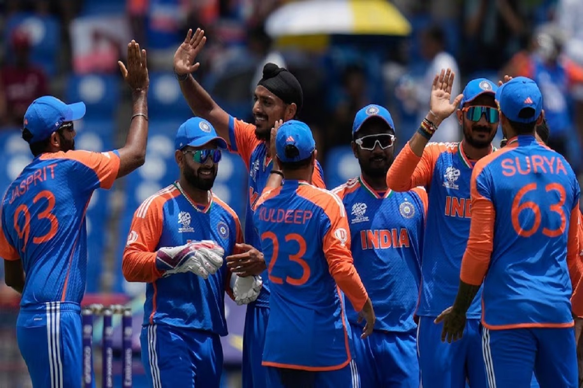 IND vs AUS Match Highlights: रोहित और अर्शदीप के आगे पस्त नजर आई ऑस्ट्रेलिया, 24 रन से मात देकर टीम इंडिया ने कटाया सेमीफाइनल का टिकट