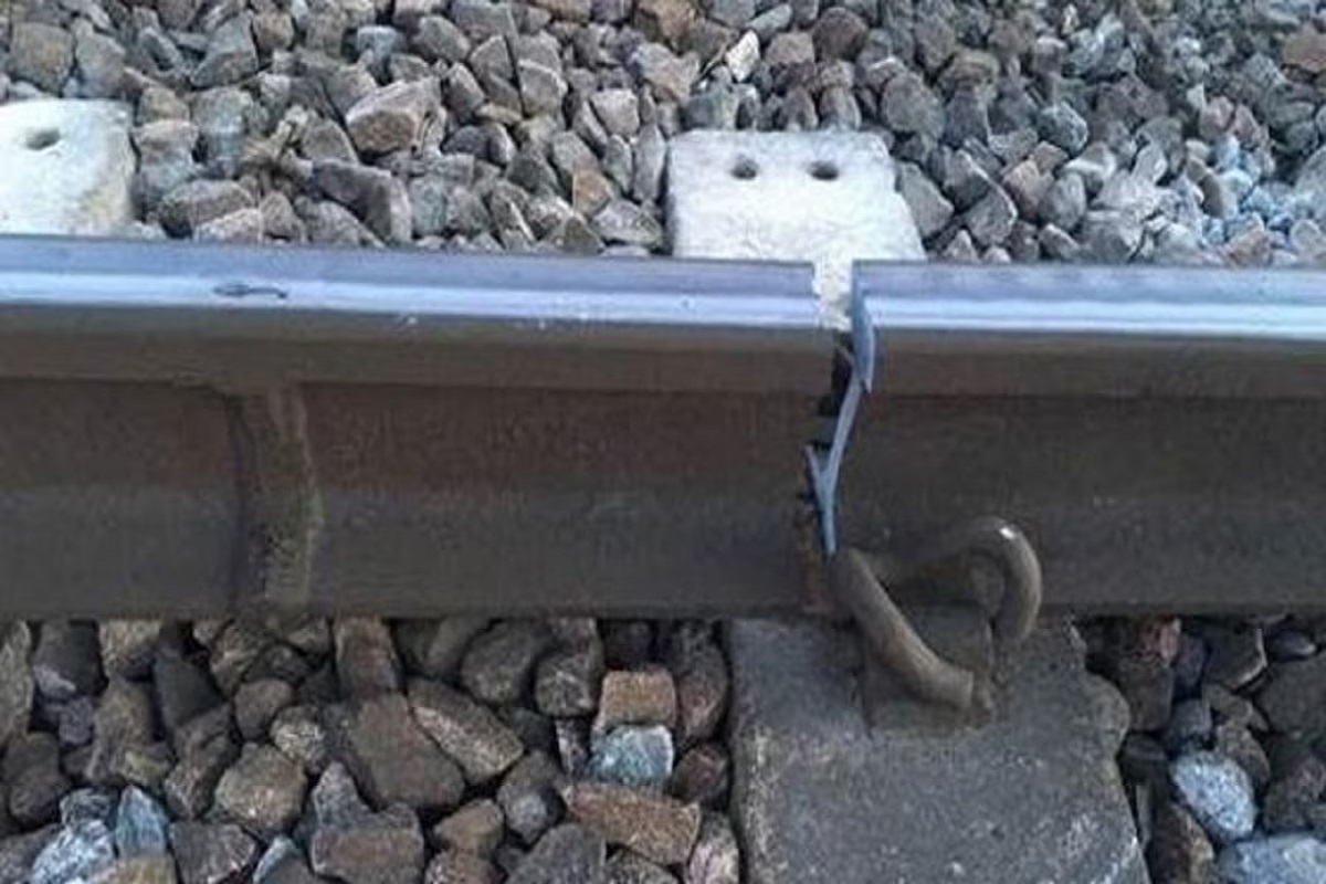 Indian Railway : 11 साल के बच्चे ने बचाई 1300 लोगों की जान, लड़के ने सूझबूझ से टाला बड़ा हादसा, हो रही जमकर तारीफ