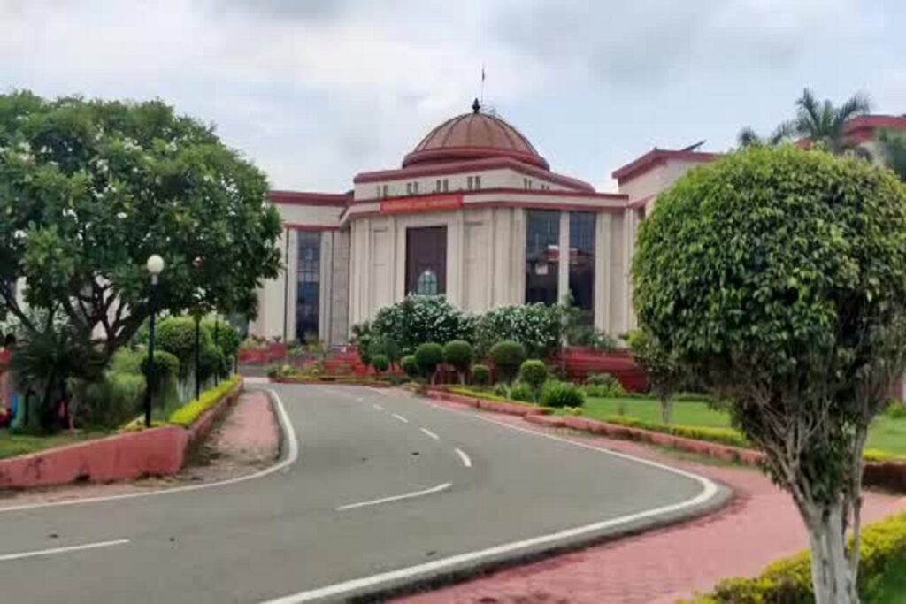 High court on government schools in Chhattisgarh