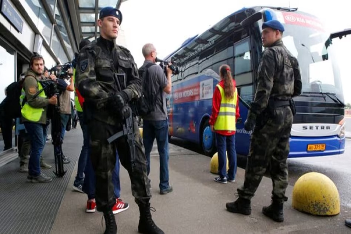 Terrorist attack in Russia : यहां के चर्च पर आतंकी हमला, पादरी समेत 7 लोगों की मौत, दो आतंकवादी भी ढेर