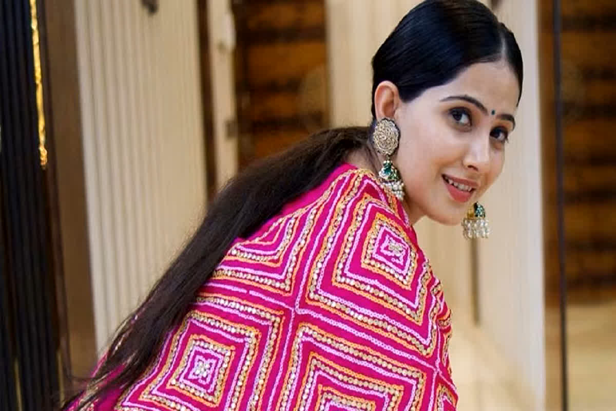 Jaya Kishori Leather Bag Controversy |