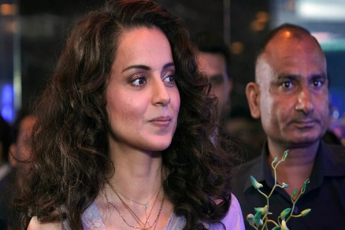 Kangana Ranaut Beaten Up:  नव निर्वाचित भाजपा सांसद कंगना रनौत पर हमला, एयरपोर्ट पर CISF की महिला जवान ने मारा थप्पड़, देखें वीडियो